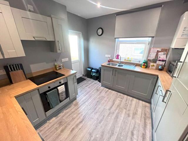 Apartment for rent in Nangreaves, Wales