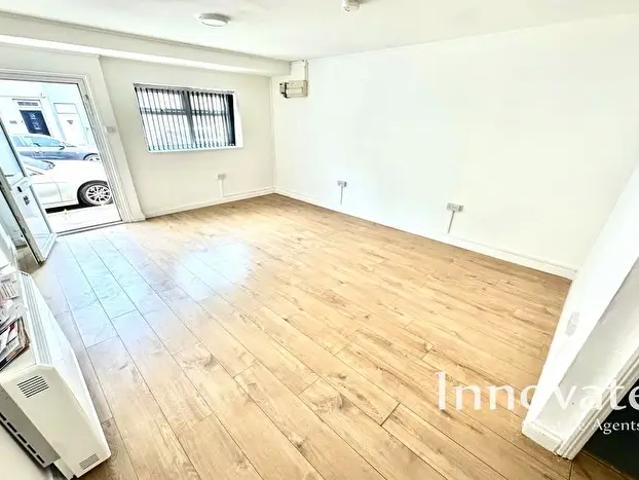 Apartment for rent in Spinney Hills, Old Wharf