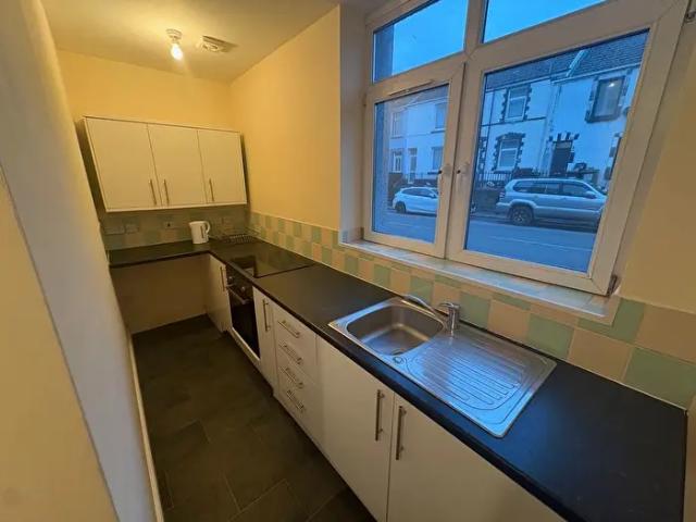 Apartment for rent in Plasmarl, Swansea