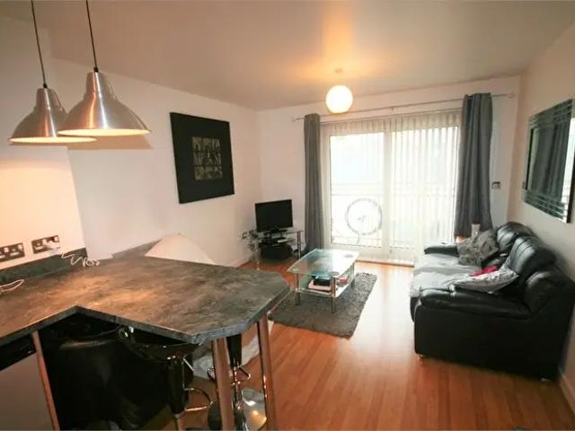Apartment for rent in Pentre-chwyth, Swansea