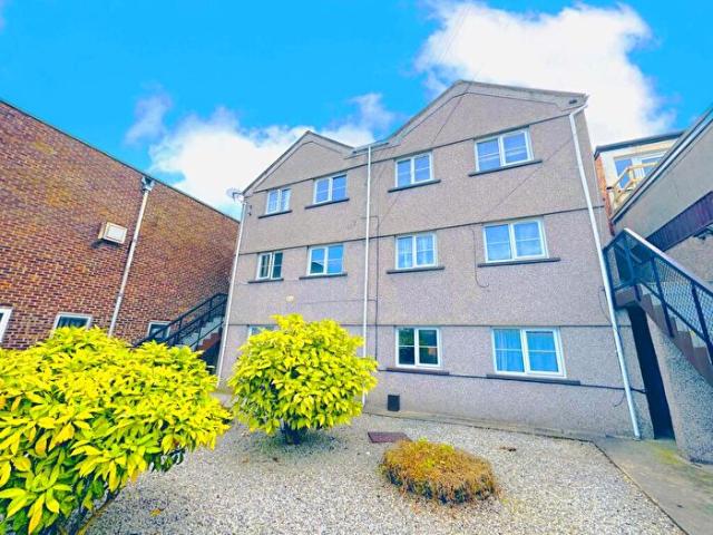 Apartment for rent in Coedffranc, Skewen
