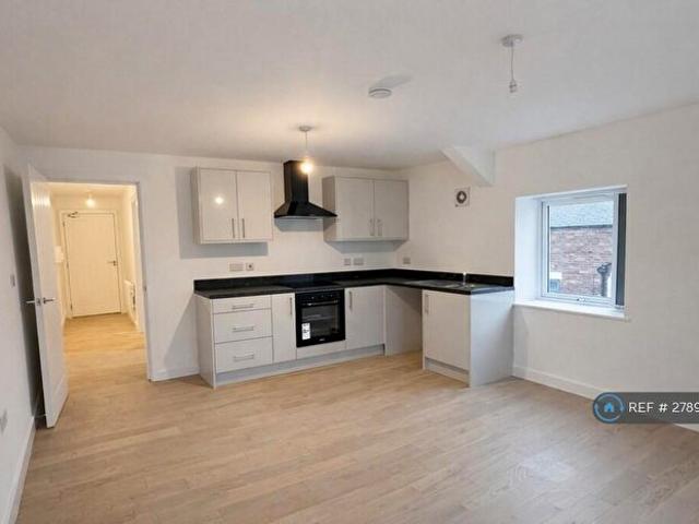 Apartment for rent in Caldermill, East Midlands