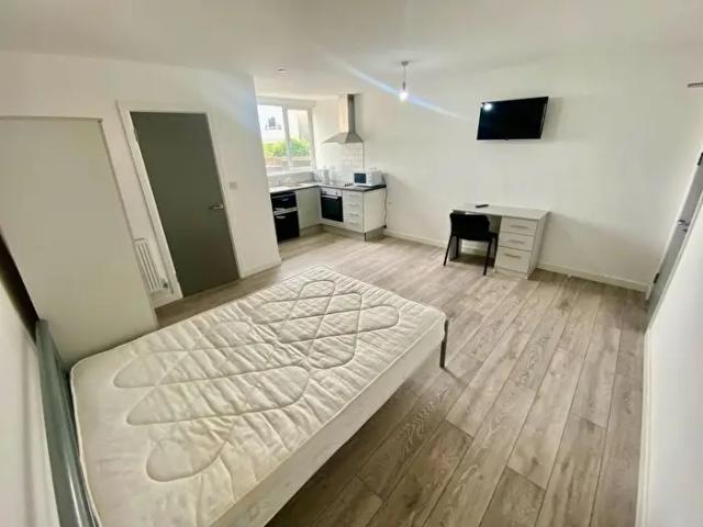 Apartment for rent in Brynmill, Swansea