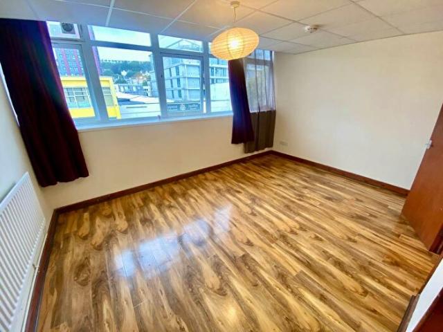 Apartment for rent in Mount Pleasant, Nangreaves
