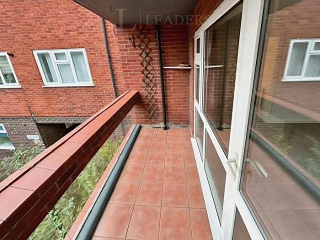 Apartment for rent in Elmfield, Leicestershire