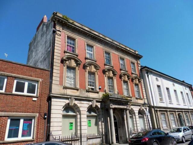 Apartment for rent in Cwmdu, Swansea