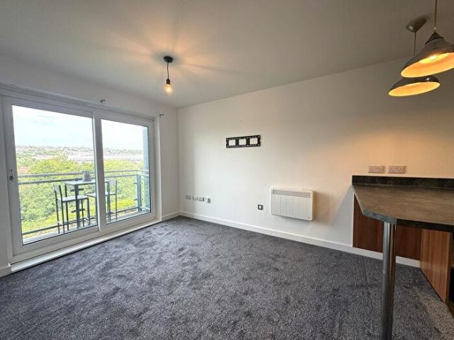 Apartment for rent in Nangreaves, Wales