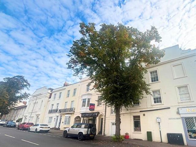 Apartment for rent in Milverton, Green Close