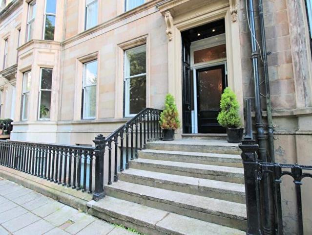 Apartment for rent in Dowanhill, Scotland