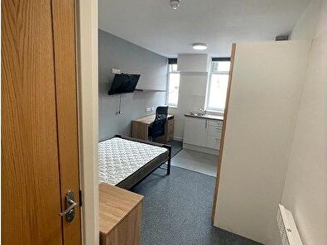 Apartment for rent in Highfields, Old Wharf