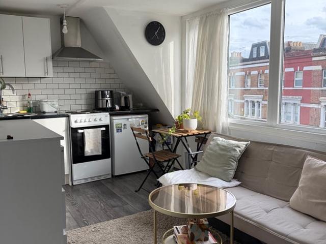 Apartment for rent in Putney, Greater London