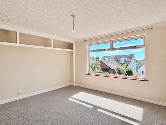 Apartment for rent in Nangreaves, Wales