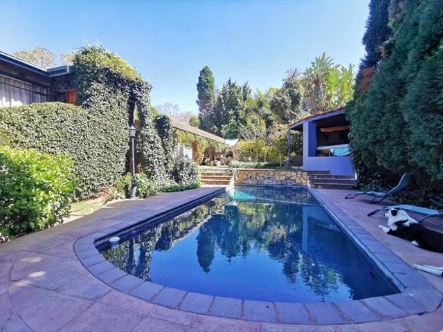 Apartment for rent in Johannesburg Ward 101, Randburg