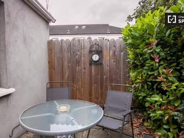 Apartment to rent in Bluebell, North Tipperary