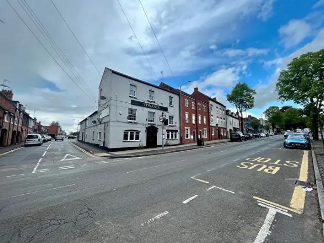 Apartment for rent in Cliff Hill, Green Close