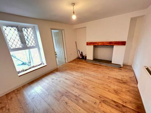 Apartment for rent in Carmarthen, Wales