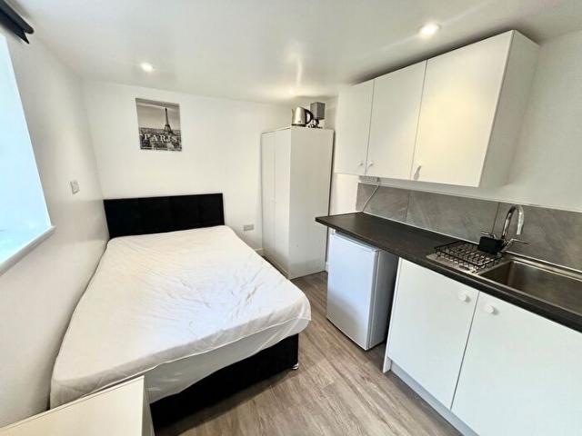 Apartment for rent in Old Wolverton, Milton Keynes