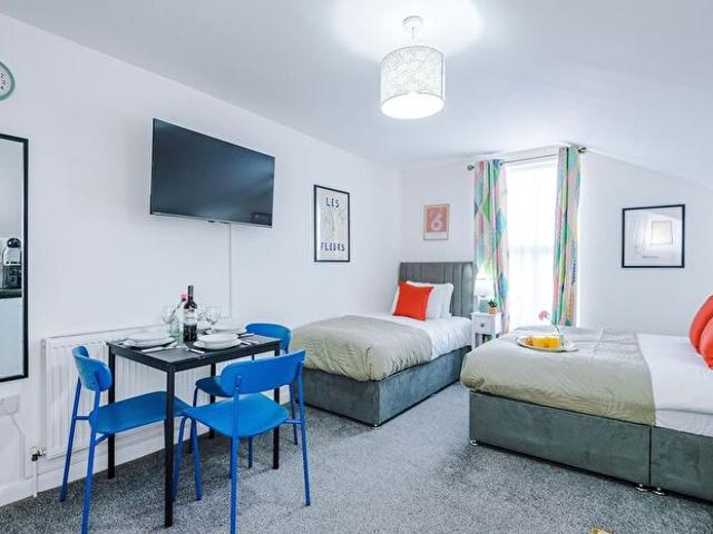 Apartment for rent in Sydenham, Green Close