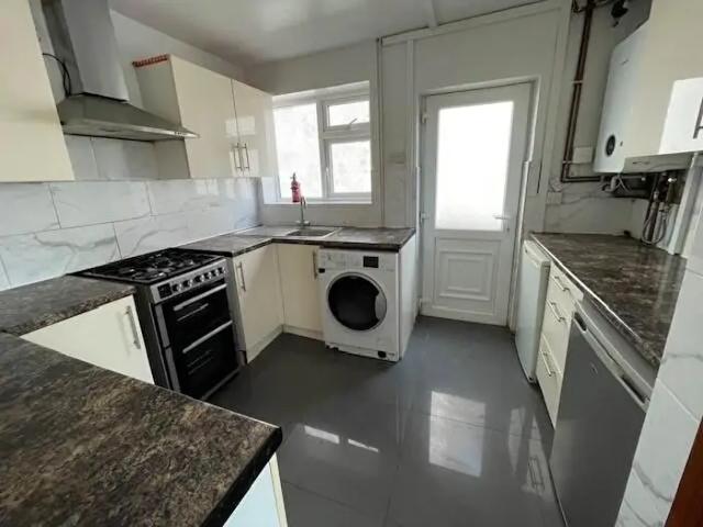Apartment for rent in Elmfield, Leicestershire