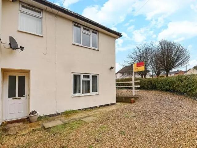 Apartment for rent in Northway, The Slade