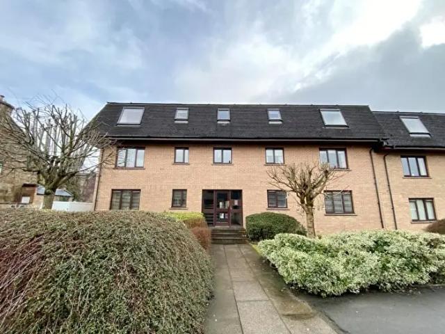 Apartment for rent in Shawmoss, Glasgow
