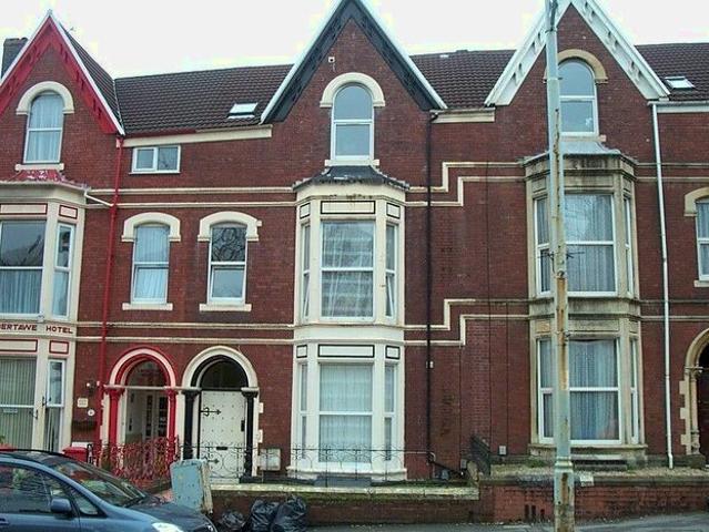 Apartment for rent in Nangreaves, Wales