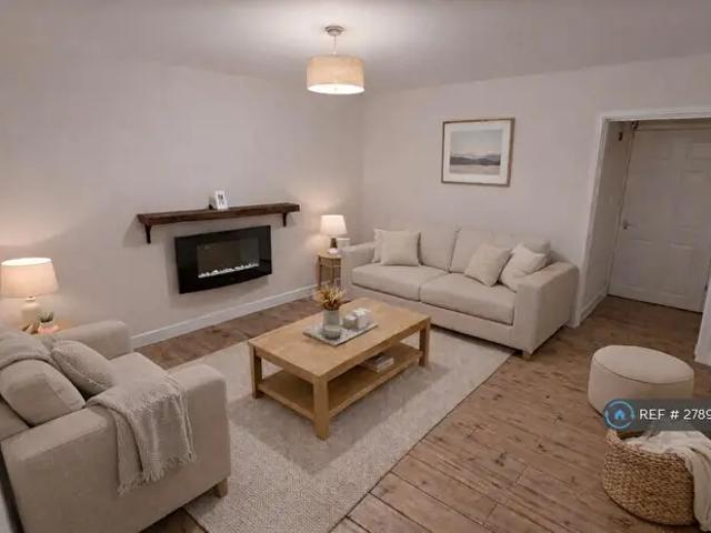 Apartment for rent in Coedffranc, Skewen