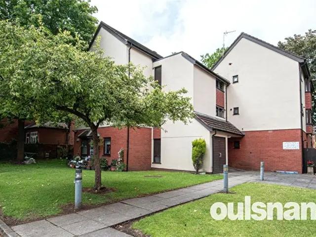 Apartment for rent in Wake Green, West Midlands
