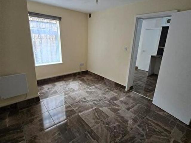 Apartment for rent in Newfoundpool, Old Wharf