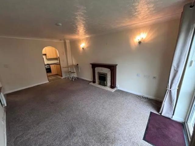 Apartment for rent in Mount Pleasant, Swansea