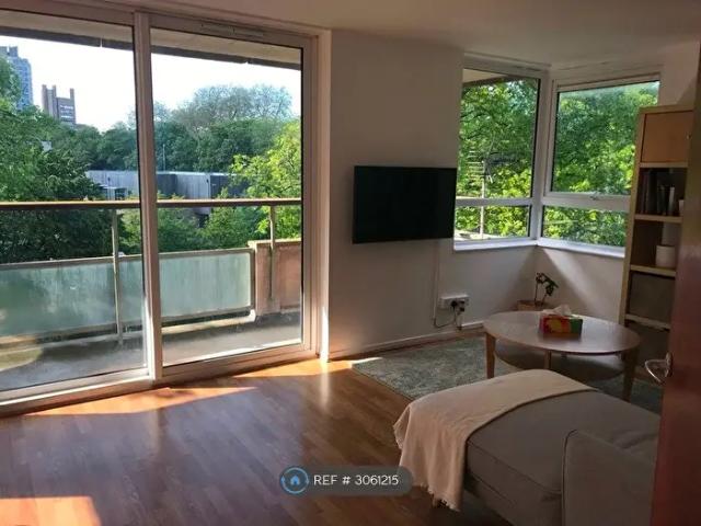 Apartment for rent in Clarendon Park, Leicester