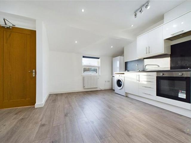 Apartment for rent in Semilong, Northampton