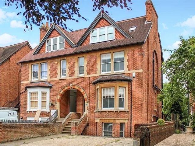 Apartment for rent in Robin Hood, The Slade