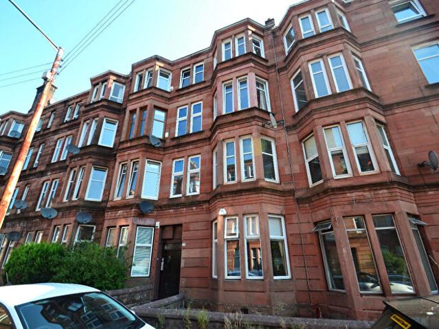 Apartment for rent in Shawmoss, Shawlands