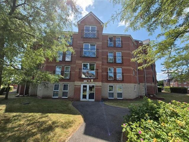 Apartment for rent in Ball Hill, West Midlands