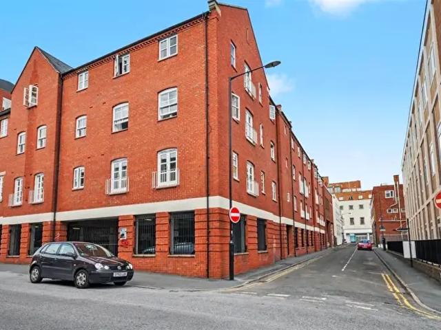 Apartment for rent in Milverton, Warwick
