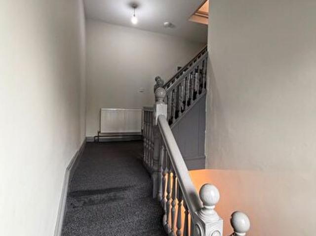 Apartment for rent in Nangreaves, Wales