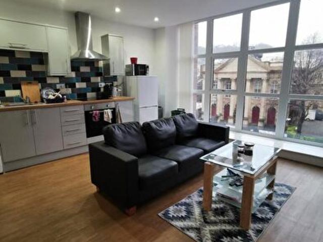 Apartment for rent in Cwmdu, Swansea