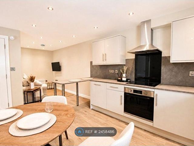 Apartment for rent in Bede Island, Old Wharf
