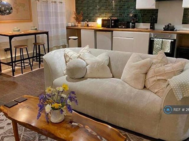 Apartment for rent in Pendre, Brecon