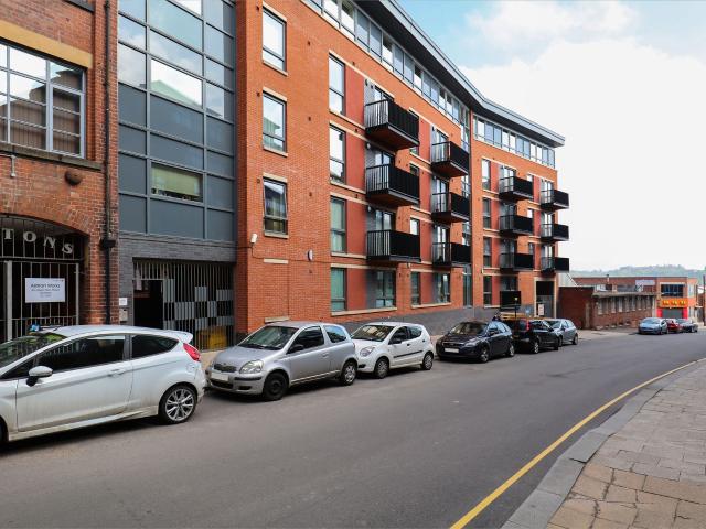 Apartment for rent in Saint Vincent's, Netherthorpe