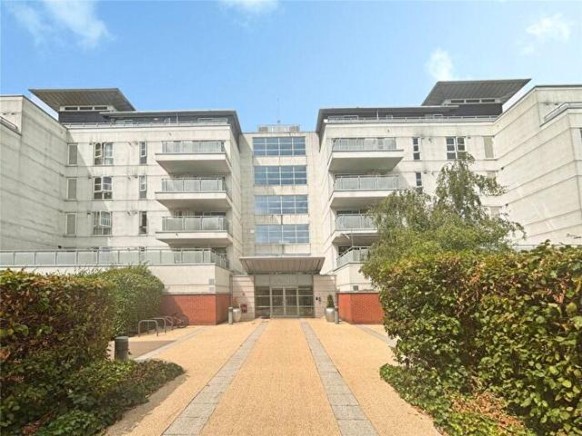 Apartment for rent in Bede Island, Old Wharf