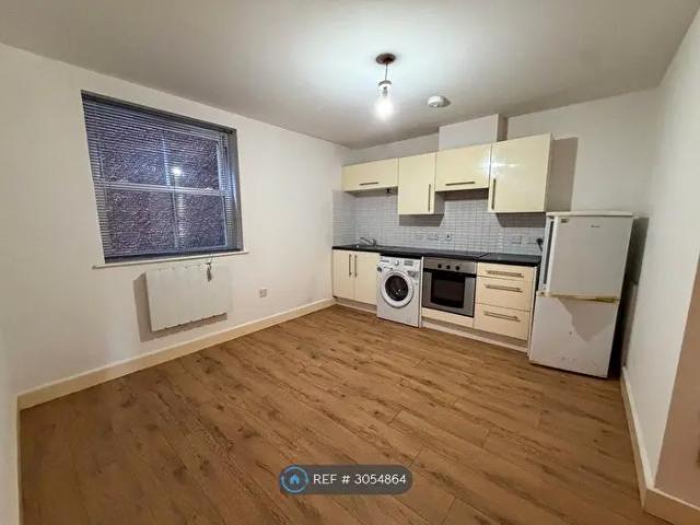 Apartment for rent in Highfields, Old Wharf