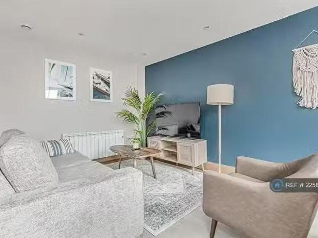 Apartment for rent in Lyne