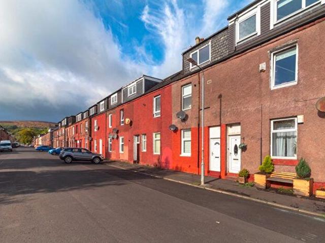 Apartment for rent in Alexandria, Scotland