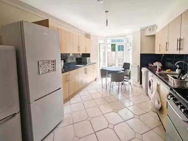 Apartment for rent in Newport