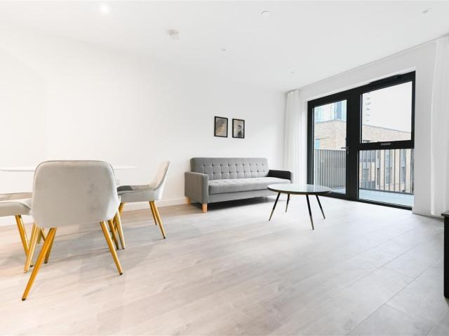 Apartment for rent in Woodberry Down, Stamford Hill