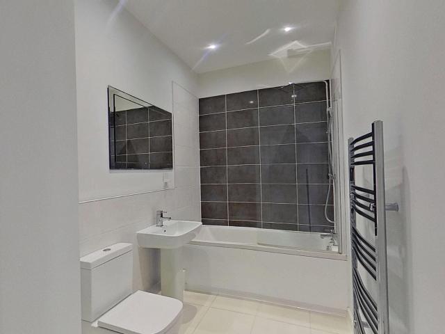 Apartment for rent in Hunslet, West Yorkshire