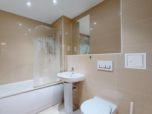 Apartment for rent in Wealdstone, Greater London