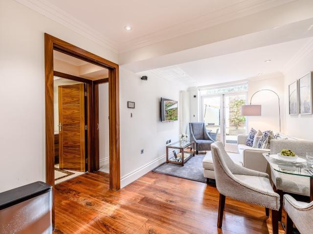 Apartment for rent in Bayswater, Greater London